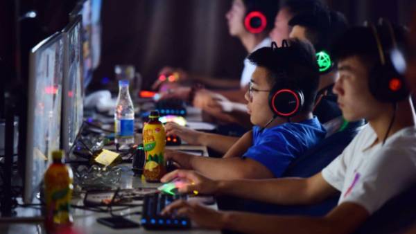 வீடியோ கேம்முக்கு அடிமை 