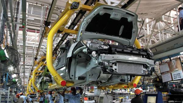 பணியிழக்கும் நிலை 