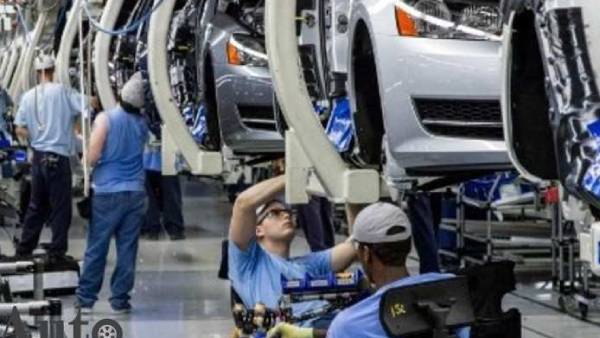 4000 தொழிலாளர்கள் பாதிப்பு