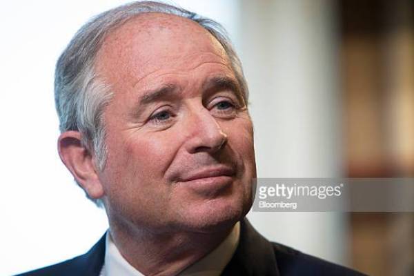 பிளாக்ஸ்டோன் அதிகாரி