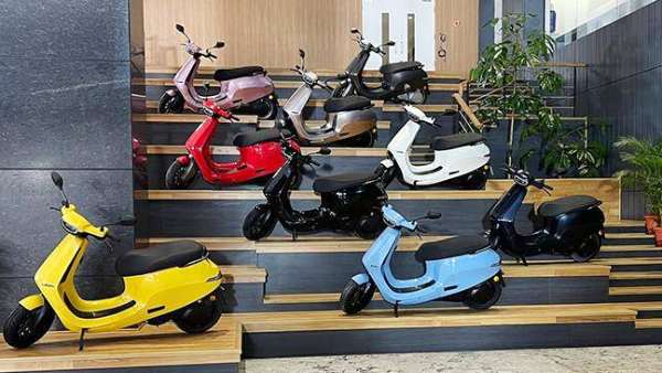 கடும் போட்டி 