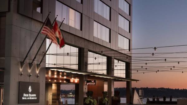 ஆடம்பர ஹோட்டல் நிறுவனம் 