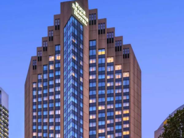 ஃபோர் சீசன்ஸ் ஹோட்டல் 