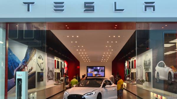 4 மாடல்களுக்கு அனுமது