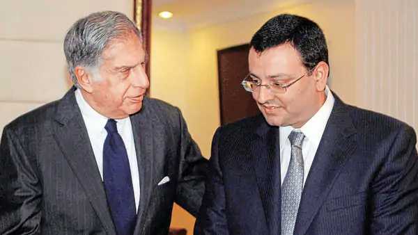 டாடா சன்ஸ் -  டாடா டிரஸ்ட் 