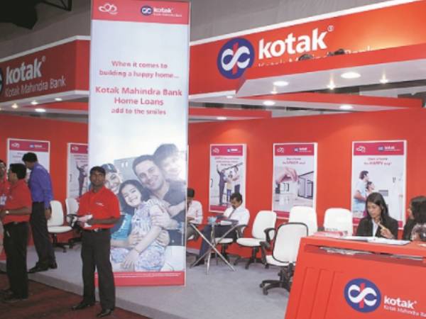  வங்கி வாடிக்கையாளர்கள் 