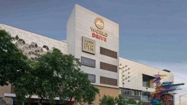Jio World Drive 