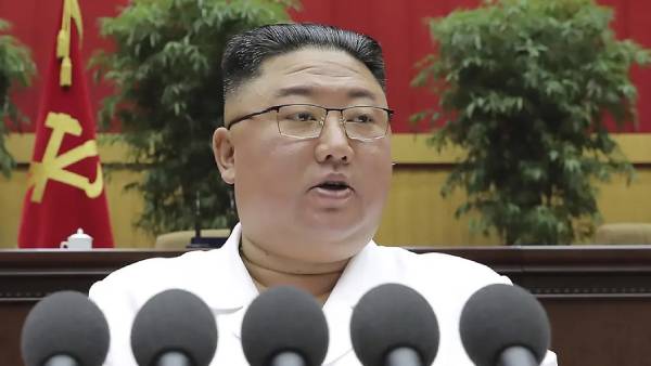  வடகொரிய அதிபர் கிம்