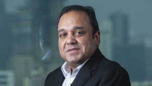 புனித் கோயங்கா தலைவர்