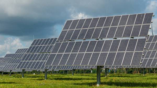 காற்றாலை, சோலார் 