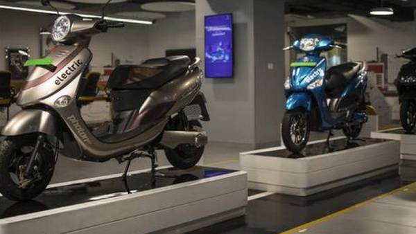  எலக்ட்ரிக் வாகனங்கள்