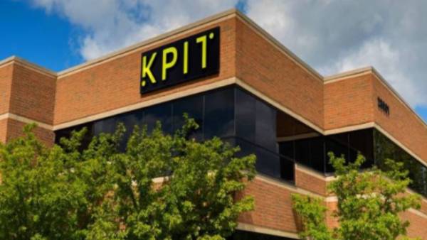  ஒரு வருட வளர்ச்சி