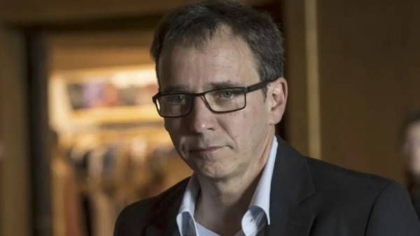  பியர் ஆலிவர் கூரிஞ்சஸ்