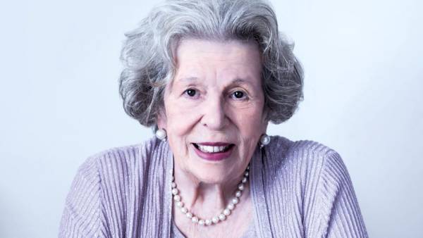  சிமோன் நேவல் டாடா