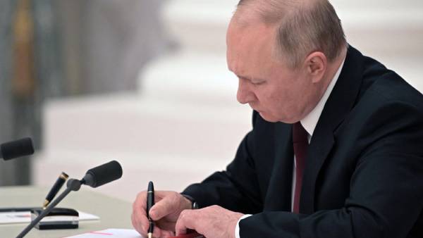  விளாடிமிர் புடின் கொடுத்த சுதந்திரம்