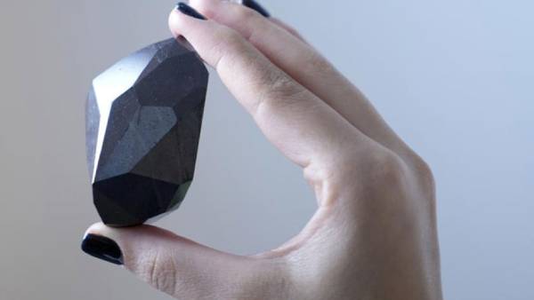  கருப்பு வைரம்