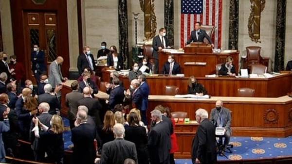 ஸ்டார்ட்அப் நிறுவனர், பிஹெச்டி பட்டம் பெற்றவர் 