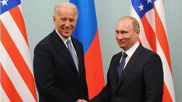  விளாடிமிர் புடின் - இமானுவேல் மக்ரோன்