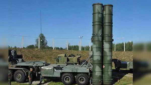 எஸ்-400 ரக ஏர் டிபென்ஸ் சிஸ்டம்