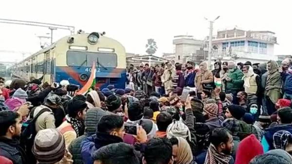  மிகப்பெரிய போராட்டம்