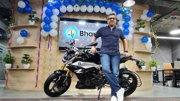 பதவி விலகிய அஷ்னீர் 