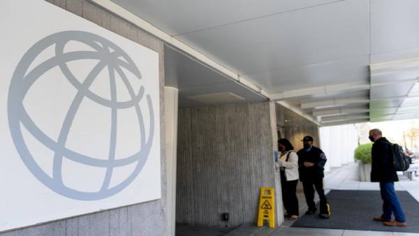  உலக வங்கி உதவி 