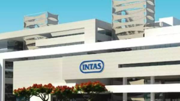 வெளிநாட்டு முதலீட்டாளர்கள் 