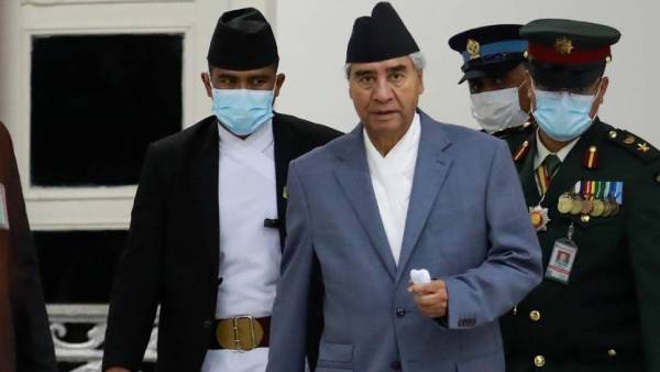  சுற்றுலா பயணிகளின் வருகை சரிவு 