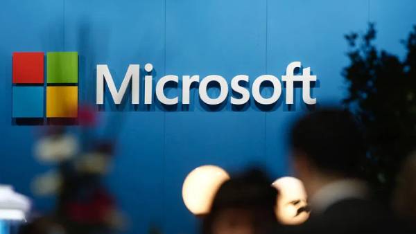 மொத்த ஊழியர்கள் எண்ணிக்கை