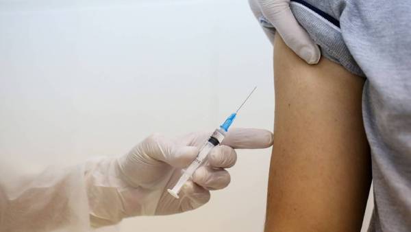 தடுப்பூசி போடாத மக்கள்