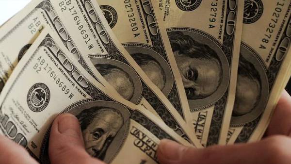 ஏழை இன்னும் ஏழ்மை நிலை 