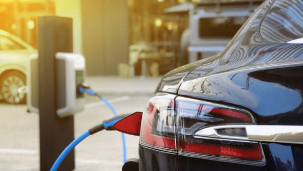 சார்ஜிங் நிலையம்