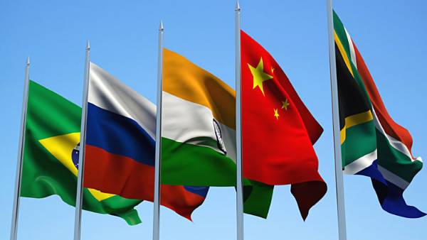 பிரிக்ஸ் நாடுகளில் வளர்ச்சி 