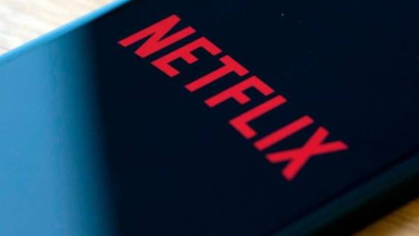 ஏன் பணி நீக்கம்?