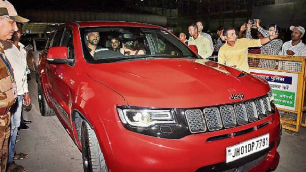 விலை: ரூ.1.14 கோடி 