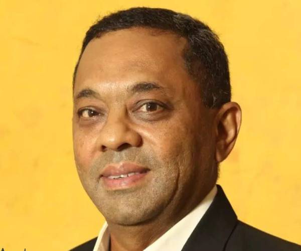 செப்டம்பர் மாதம் அறிமுகம்