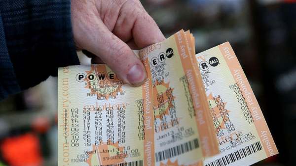  2000 டாலர் பரிசு 