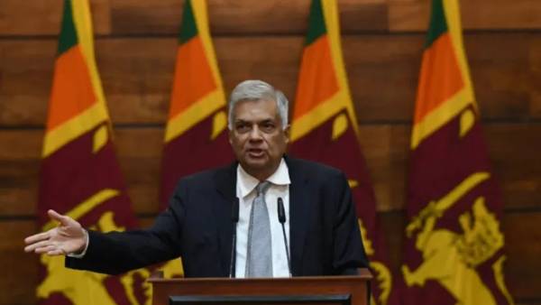 பொருளாதாரம் சரிந்து விட்டது என பிரதமர் ஏன் கூறினார்?