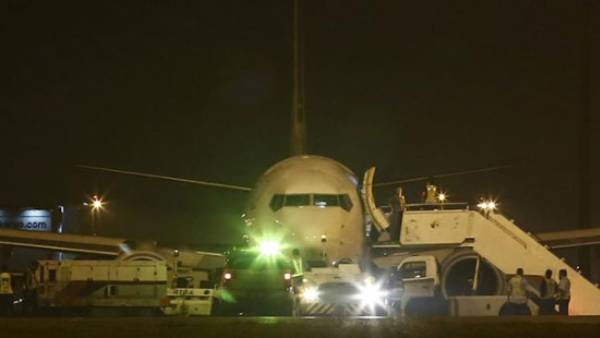 குறைந்த விமான பயணிகள் 