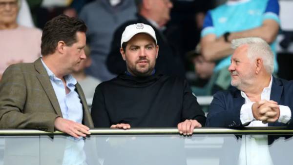 சொகுசு கார் 