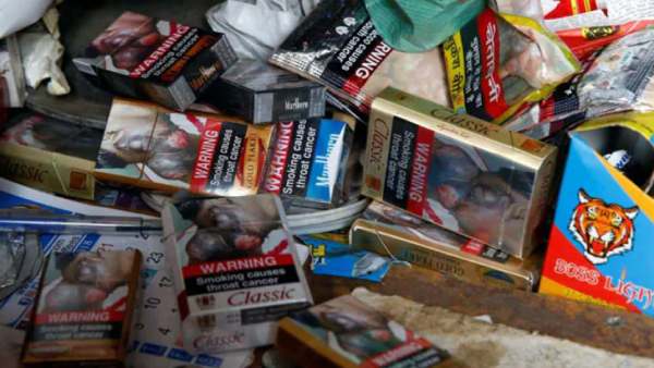 இரண்டு பக்கமும் விளம்பரம் 