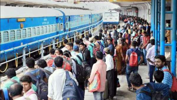 மூத்த குடிமக்கள் வரவேற்பு 