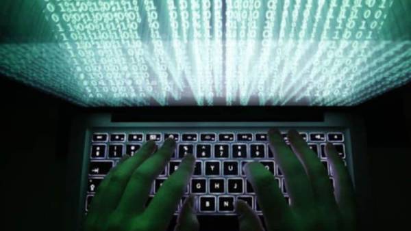 ராயல் ஹேன்சன் 