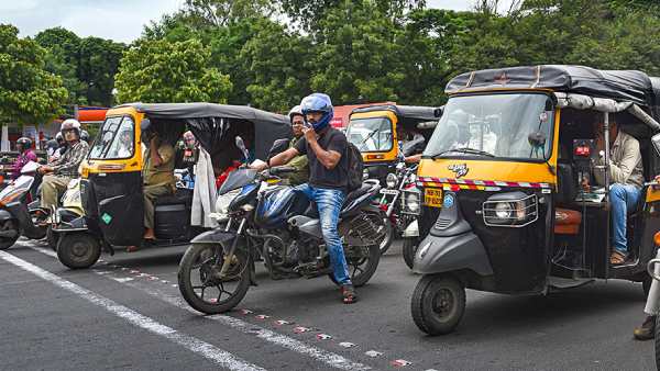  சாலைகள் சேதம் 