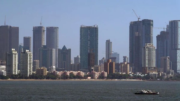  மீண்டும் உச்சம் 