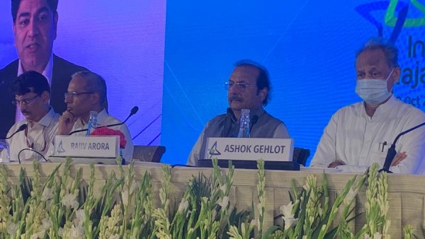  வேலை வாய்ப்பு 