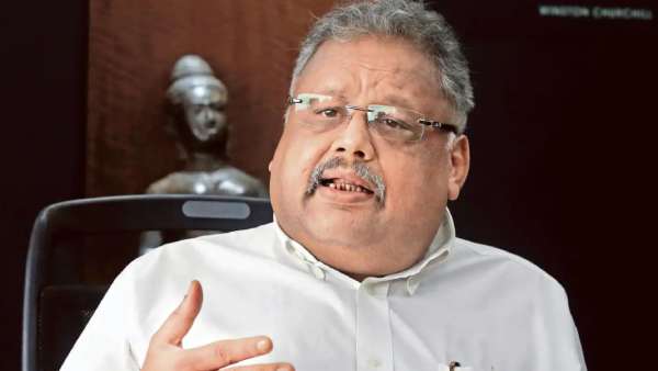 பங்கு சந்தை முதலீட்டாளர் 