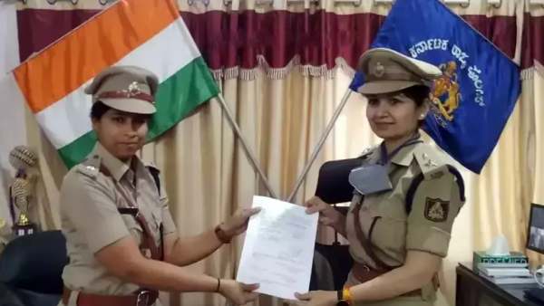 மூத்தவர் ஐஏஎஸ் அதிகாரி 