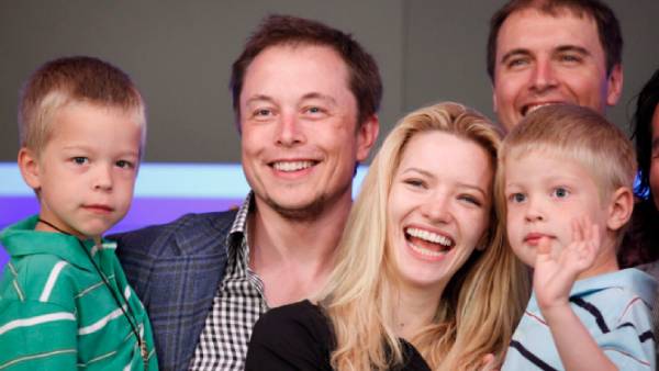  எலோன் மஸ்க் - 9 குழந்தைகள் 