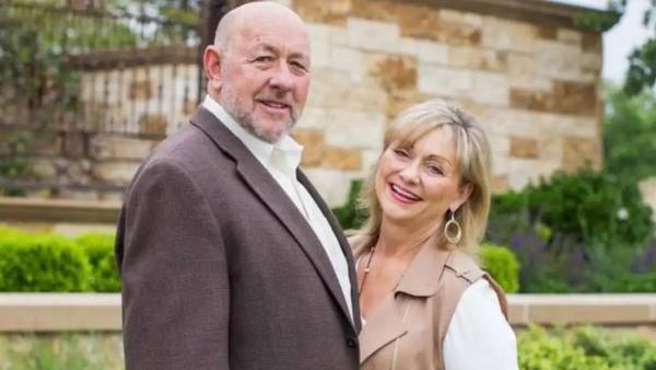 ஃபாரிஸ் வில்க்ஸ் - 11 குழந்தைகள் 